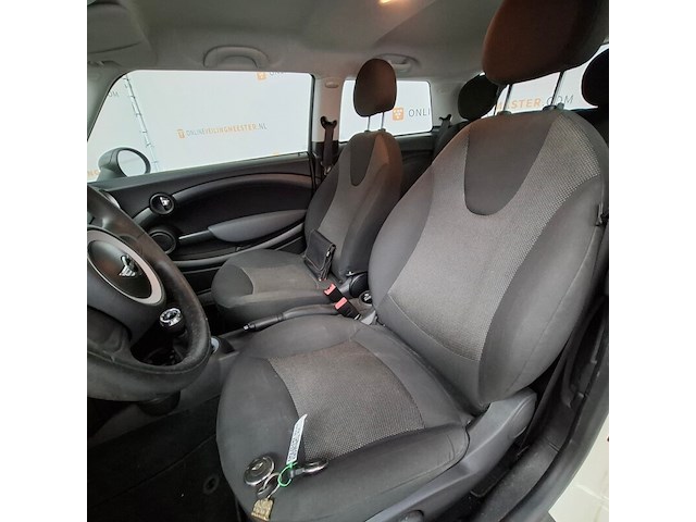 Personenauto, mini, 3-deurs, 1.4 one salt, 2010 - afbeelding 25 van  59