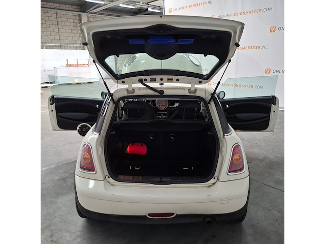 Personenauto, mini, 3-deurs, 1.4 one salt, 2010 - afbeelding 37 van  59