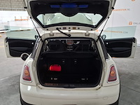 Personenauto, mini, 3-deurs, 1.4 one salt, 2010 - afbeelding 37 van  59