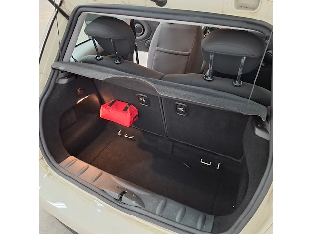 Personenauto, mini, 3-deurs, 1.4 one salt, 2010 - afbeelding 38 van  59