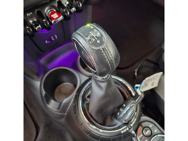 Personenauto, mini, 3-deurs, 1.5 cooper d chili business, 2015 - afbeelding 46 van  76