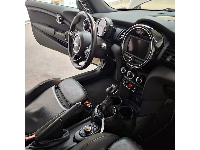 Personenauto, mini, 3-deurs, 1.5 cooper d chili business, 2015 - afbeelding 54 van  76