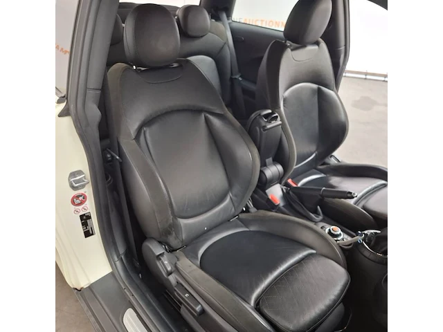 Personenauto, mini, 3-deurs, 1.5 cooper d chili business, 2015 - afbeelding 55 van  76