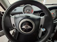Personenauto, mini, 3-deurs, 1.6 cooper, 2002 - afbeelding 24 van  60