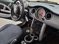 Personenauto, mini, 3-deurs, 1.6 cooper, 2002 - afbeelding 37 van  60