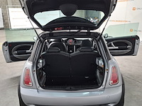 Personenauto, mini, 3-deurs, 1.6 cooper s chili, 2002 - afbeelding 48 van  77