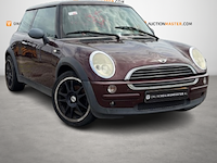 Personenauto, mini, 3-deurs, 1.6 one salt, rood, 2002 - afbeelding 11 van  17