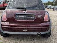 Personenauto, mini, 3-deurs, 1.6 one salt, rood, 2002 - afbeelding 15 van  17