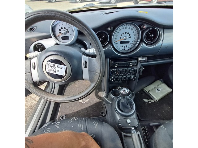 Personenauto, mini, 3-deurs, 1.6 one, zwart, 2005 - afbeelding 3 van  14