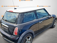 Personenauto, mini, 3-deurs, 1.6 one, zwart, 2005 - afbeelding 9 van  14