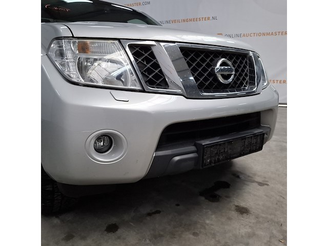 Personenauto, nissan, navara - afbeelding 10 van  47