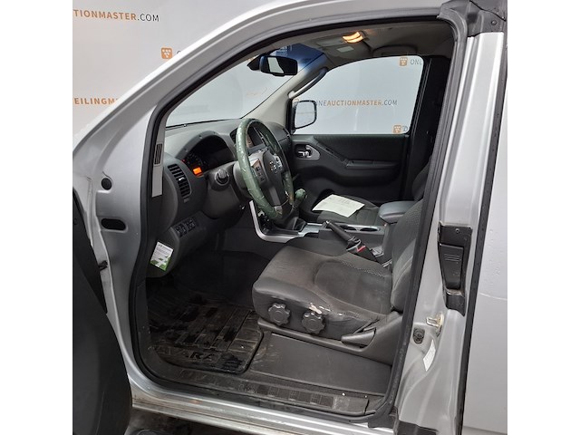 Personenauto, nissan, navara - afbeelding 11 van  47