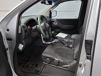 Personenauto, nissan, navara - afbeelding 11 van  47