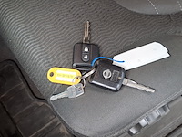 Personenauto, nissan, navara - afbeelding 13 van  47