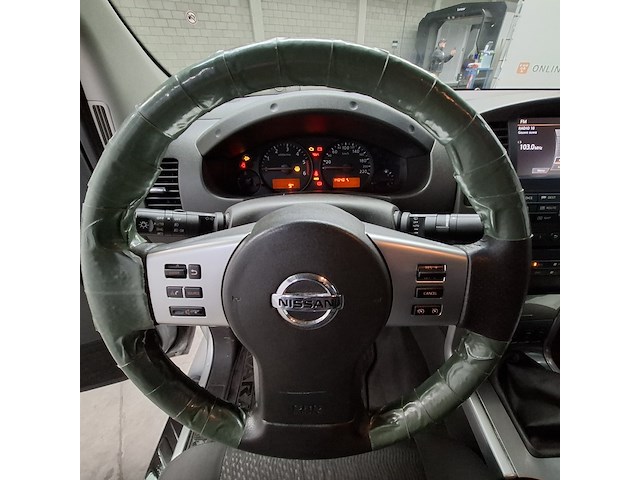 Personenauto, nissan, navara - afbeelding 15 van  47