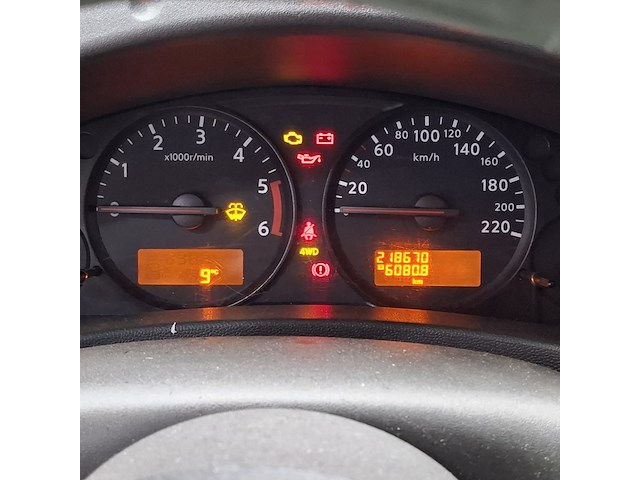 Personenauto, nissan, navara - afbeelding 16 van  47