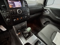 Personenauto, nissan, navara - afbeelding 21 van  47