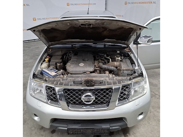 Personenauto, nissan, navara - afbeelding 32 van  47