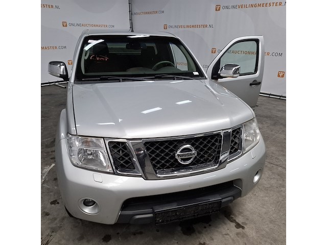 Personenauto, nissan, navara - afbeelding 40 van  47