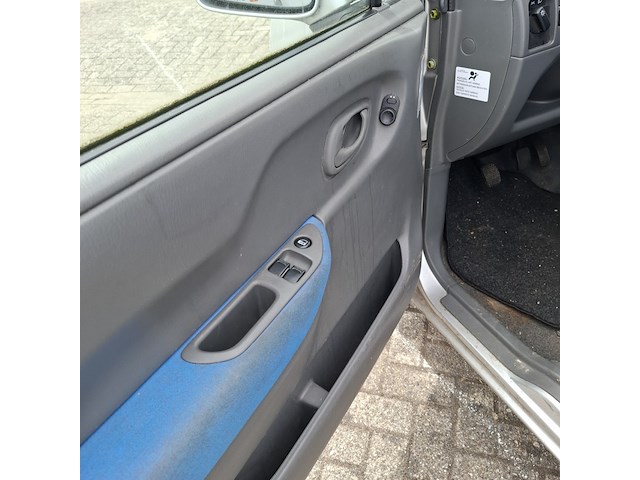 Personenauto, opel, agila 1.2-16v comfort, 2001 - afbeelding 63 van  69