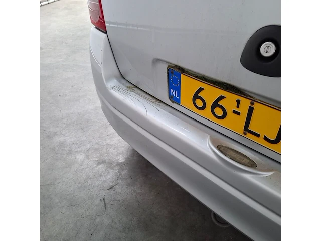 Personenauto, opel, agila, 1.2-16v elegance, 2003 - afbeelding 19 van  71