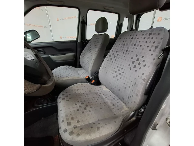 Personenauto, opel, agila, 1.2-16v elegance, 2003 - afbeelding 36 van  71