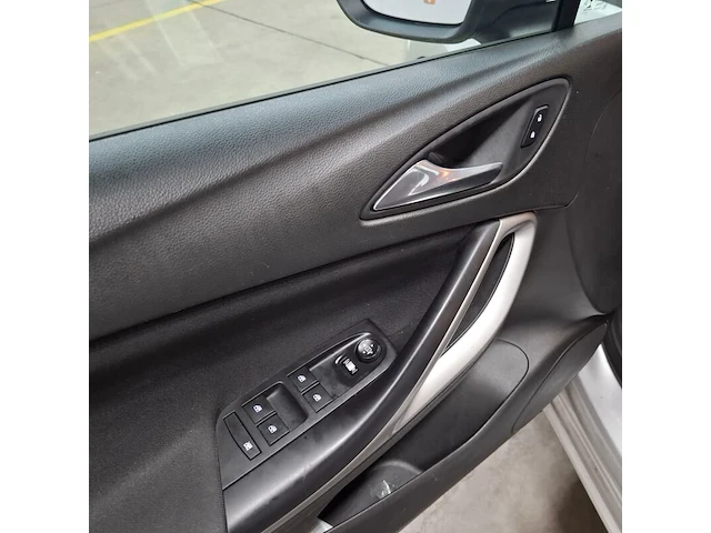 Personenauto, opel, astra 1.2, 2019, benzine - afbeelding 26 van  65