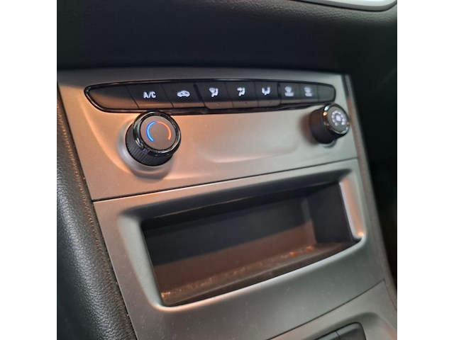 Personenauto, opel, astra 1.2, 2019 - afbeelding 35 van  66