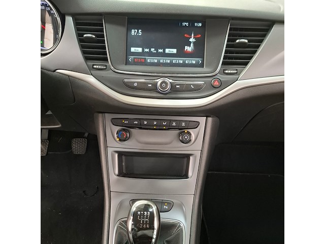 Personenauto, opel, astra 1.2, 2019 - afbeelding 13 van  24