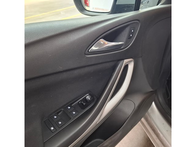 Personenauto, opel, astra 1.2, 2019 - afbeelding 27 van  68