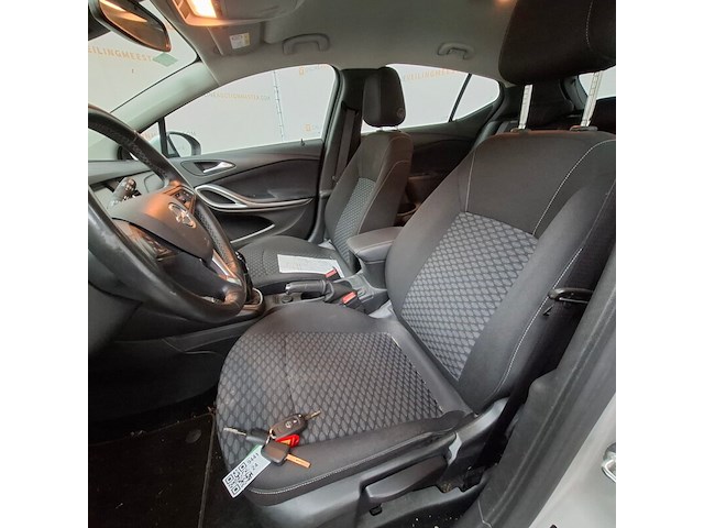 Personenauto, opel, astra 1.2, 2019 - afbeelding 30 van  68