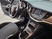 Personenauto, opel, astra 1.2, 2019 - afbeelding 48 van  68