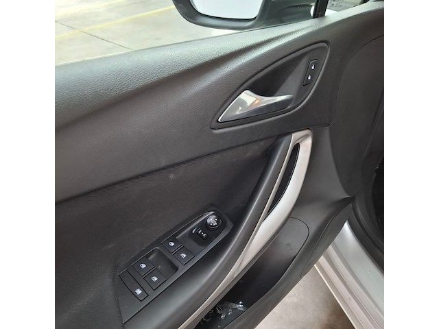 Personenauto, opel, astra 1.2, 2019 - afbeelding 35 van  79