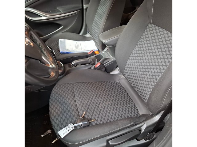 Personenauto, opel, astra 1.2, 2019 - afbeelding 37 van  79