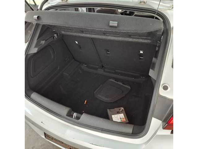 Personenauto, opel, astra 1.2, 2019 - afbeelding 51 van  79