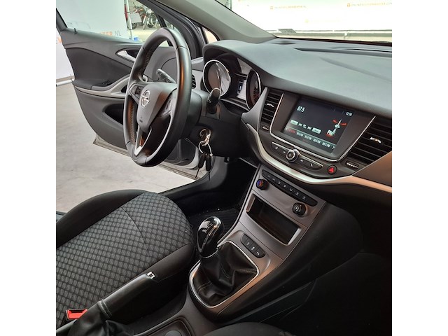 Personenauto, opel, astra 1.2, 2019 - afbeelding 57 van  79