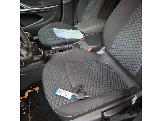 Personenauto, opel, astra 1.2, 2020, benzine - afbeelding 31 van  75