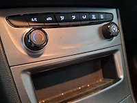 Personenauto, opel, astra 1.2, 2020, benzine - afbeelding 39 van  75