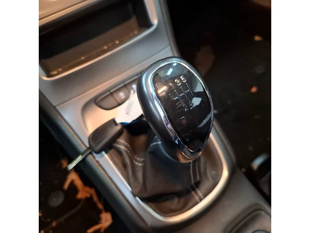 Personenauto, opel, astra 1.2, 2020, benzine - afbeelding 40 van  75