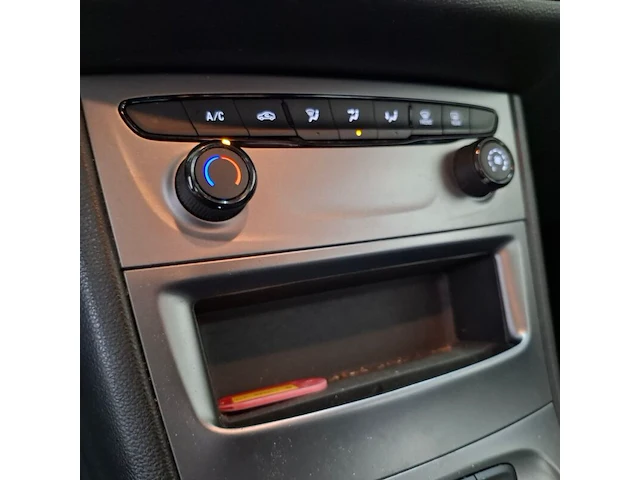 Personenauto, opel, astra 1.2, 2020, benzine - afbeelding 40 van  71