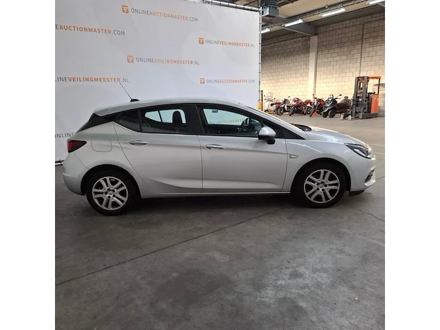 Personenauto, opel, astra 1.2, 2020, benzine - afbeelding 34 van  71