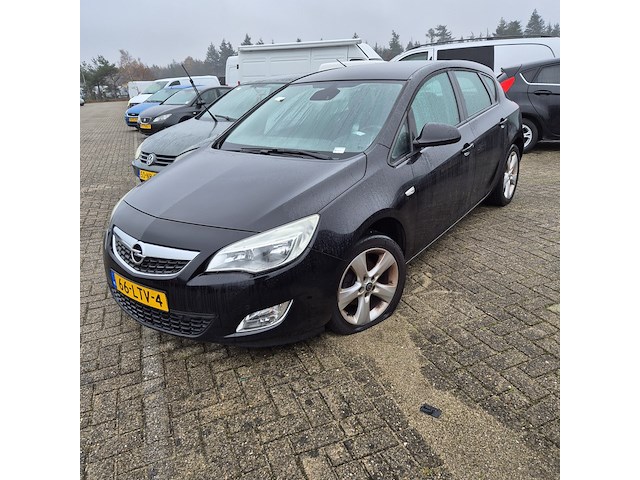 Personenauto opel, astra 1.3 cdti edition, zwart, bouwjaar 2010 - afbeelding 1 van  48