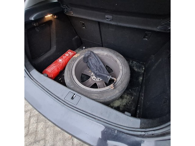 Personenauto opel, astra 1.3 cdti edition, zwart, bouwjaar 2010 - afbeelding 31 van  48