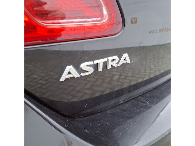 Personenauto opel, astra 1.3 cdti edition, zwart, bouwjaar 2010 - afbeelding 40 van  48