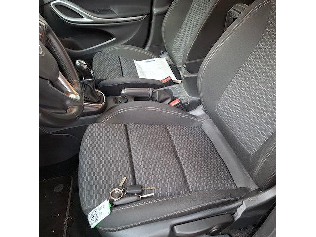 Personenauto, opel, astra 1.6 cdti 120 jahre, 2019 - afbeelding 39 van  77