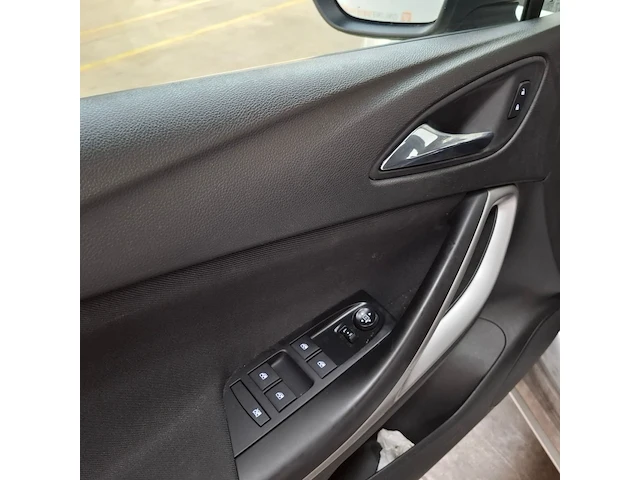 Personenauto, opel, astra 1.6 cdti, 2018 - afbeelding 31 van  73