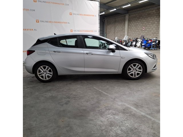 Personenauto, opel, astra 1.6 cdti - afbeelding 34 van  64
