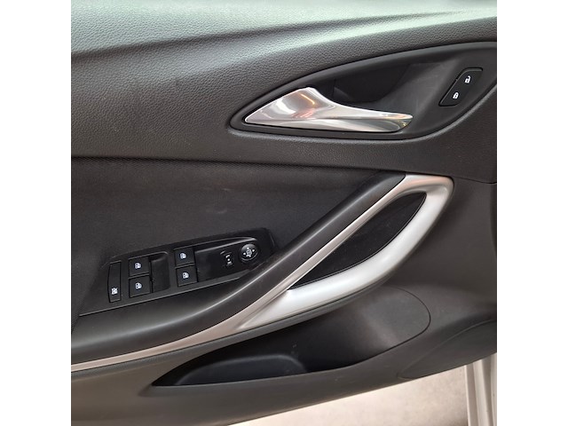 Personenauto, opel, astra 1.6 cdti - afbeelding 24 van  64
