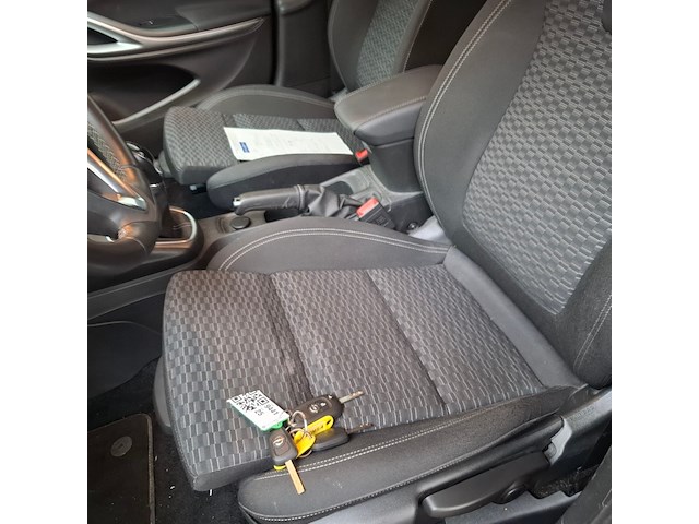 Personenauto, opel, astra 1.6 cdti - afbeelding 32 van  72