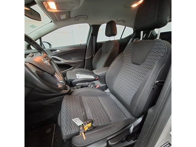 Personenauto, opel, astra 1.6 cdti - afbeelding 33 van  72